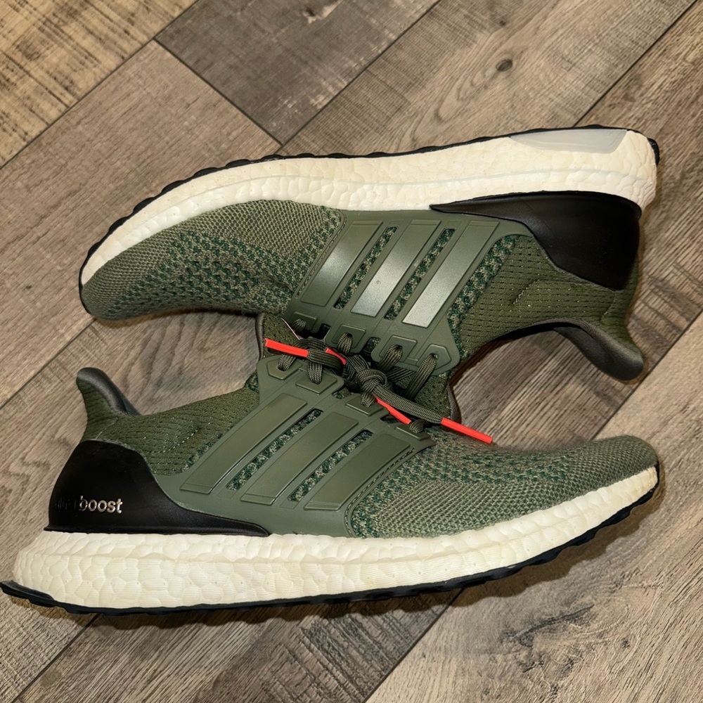 Adidas ultraboost sneakers